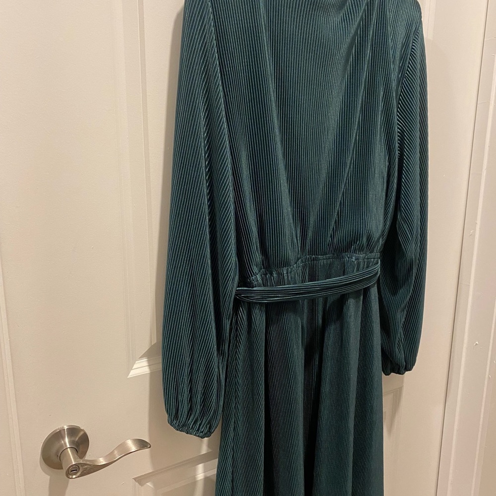 Hunter green long sleeve mini dress - Picture 3 of 3